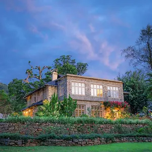 Taylor's Hill Resort